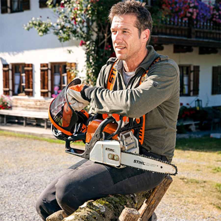 03-Stihl-MS-170-16-inch-chain-saw.jpg